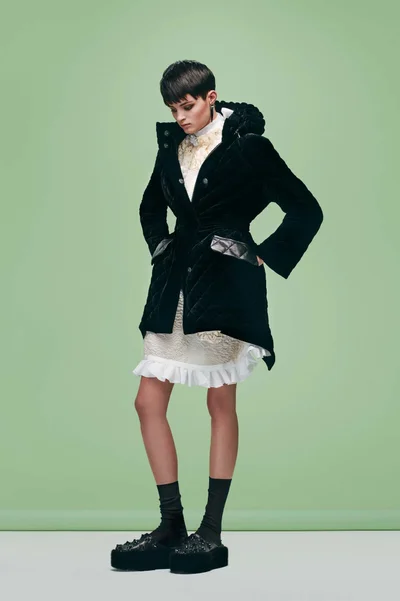 Look 30